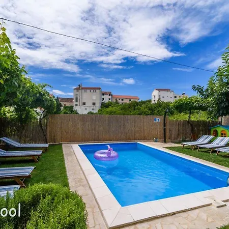 Lara - Croatia Apartament