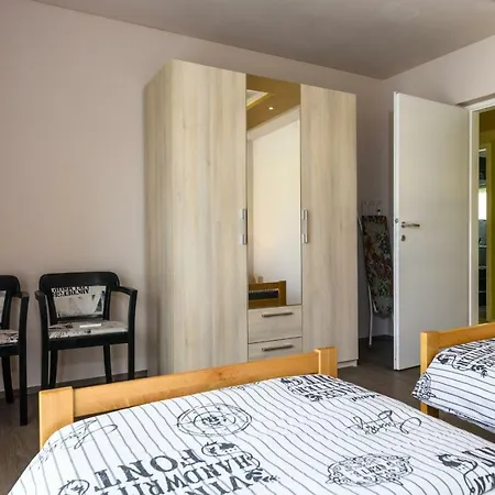 Lara - Croatia Apartment *